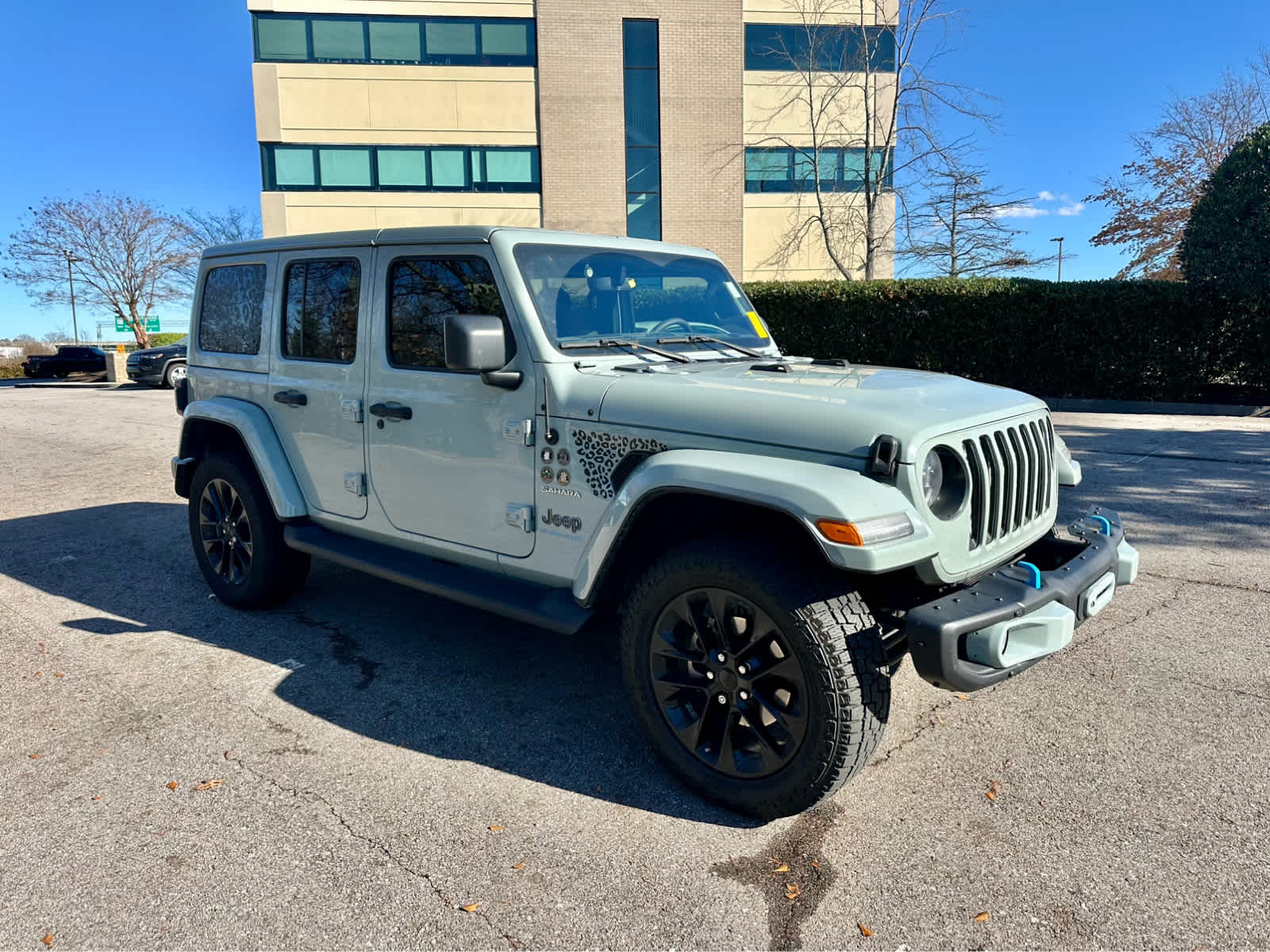 2023 Jeep Wrangler 4xe Sahara photo 3