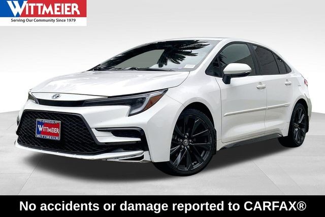 2025 Toyota Corolla SE's photo