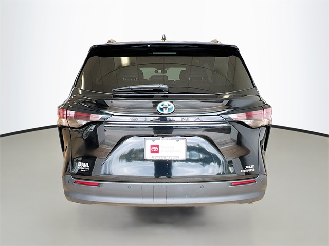 2024 Toyota Sienna XLE photo 4