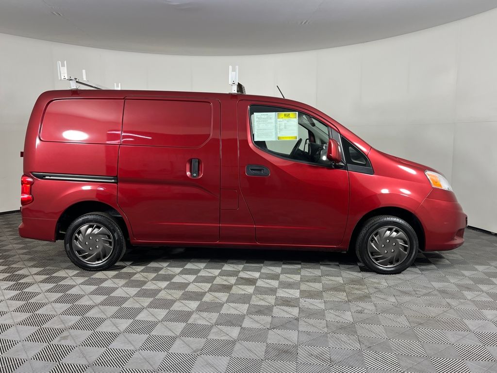 2015 Nissan NV200 SV photo 4
