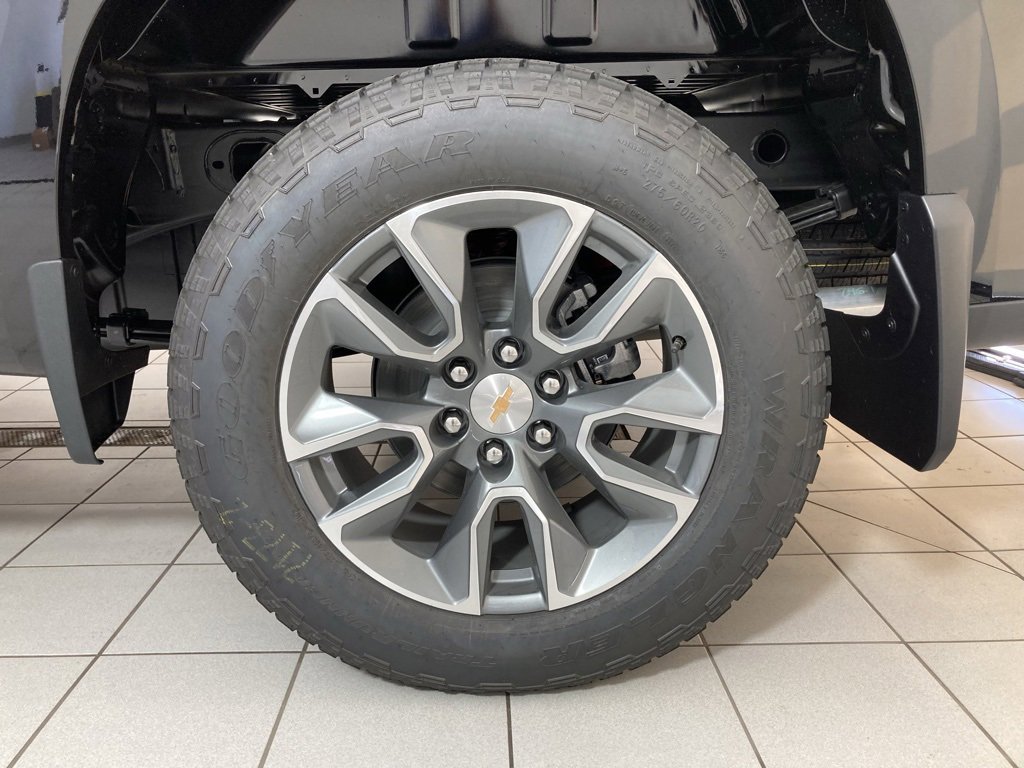 2026 Chevrolet Silverado 1500 LT photo 9