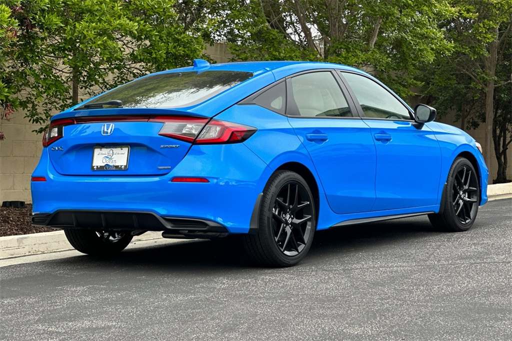 2025 Honda Civic Hatchback Hybrid Sport photo 4