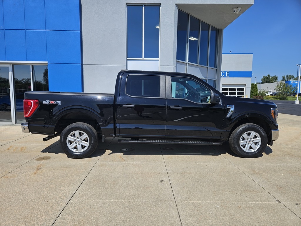 2023 Ford F-150 XLT photo 3