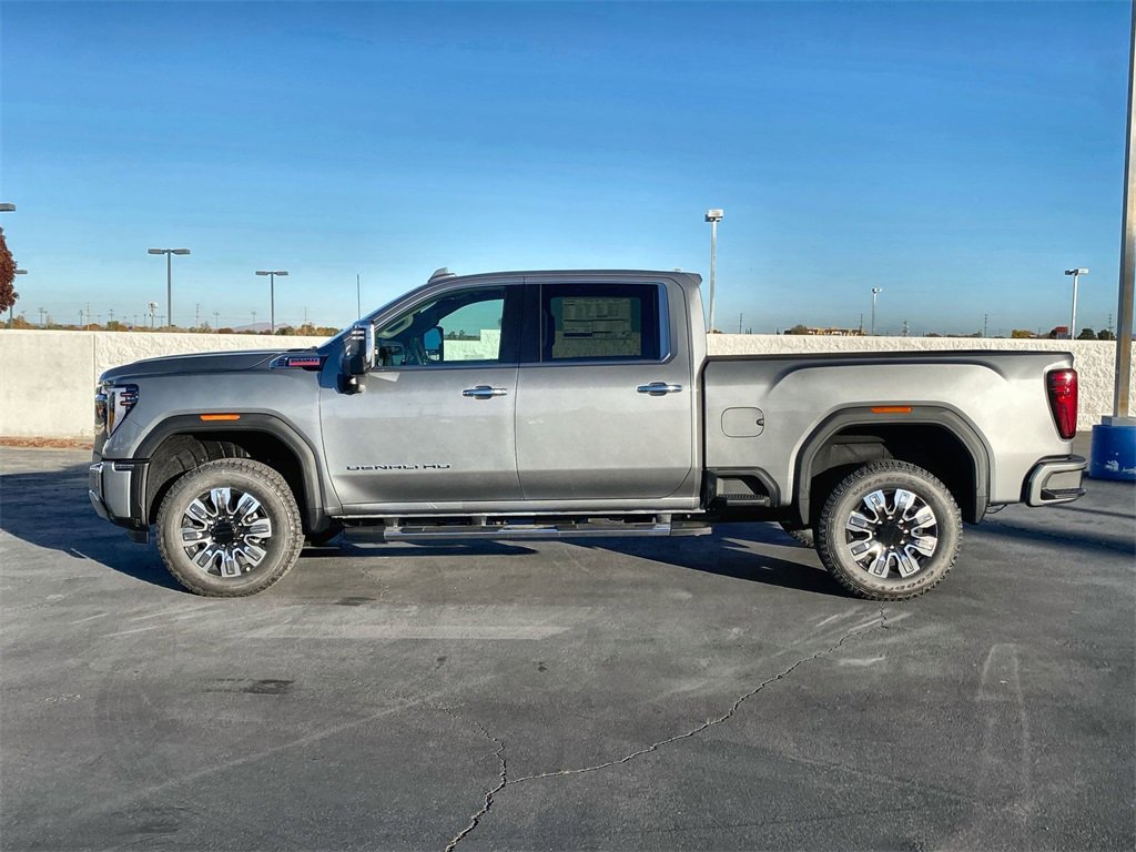 2026 Gmc Sierra 2500 HD Denali photo 3