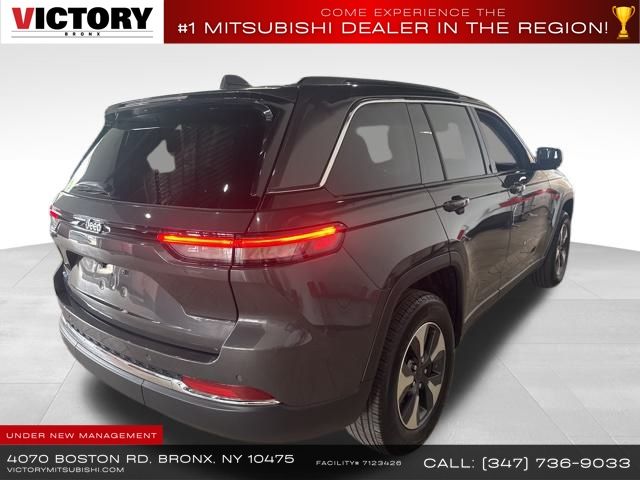 2023 Jeep Cherokee 4xe Sport photo 4