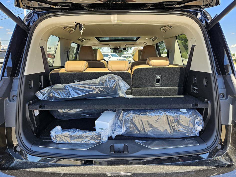 2025 Infiniti QX80 Sensory photo 12