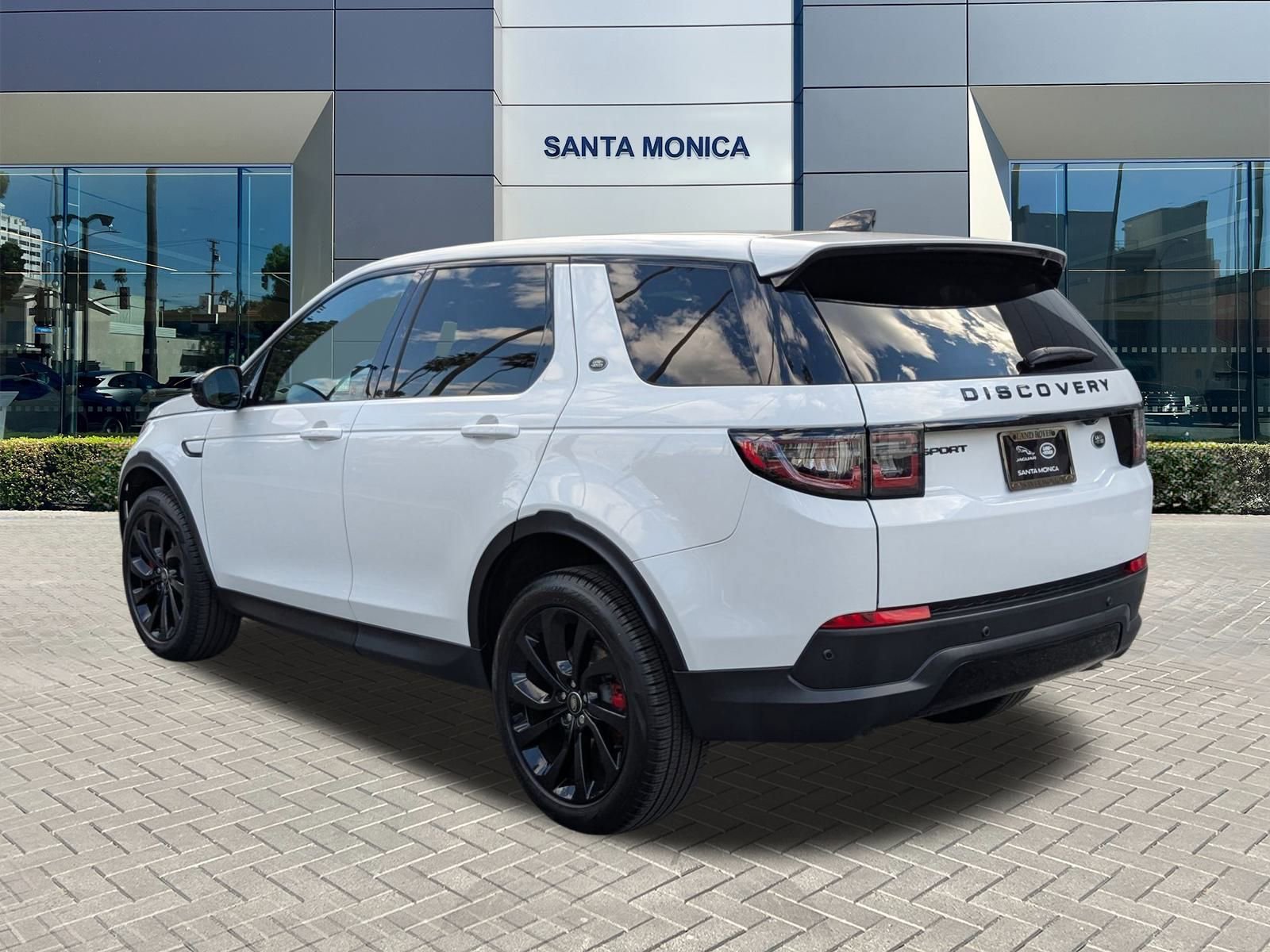 2023 Land Rover Discovery Sport SE photo 8