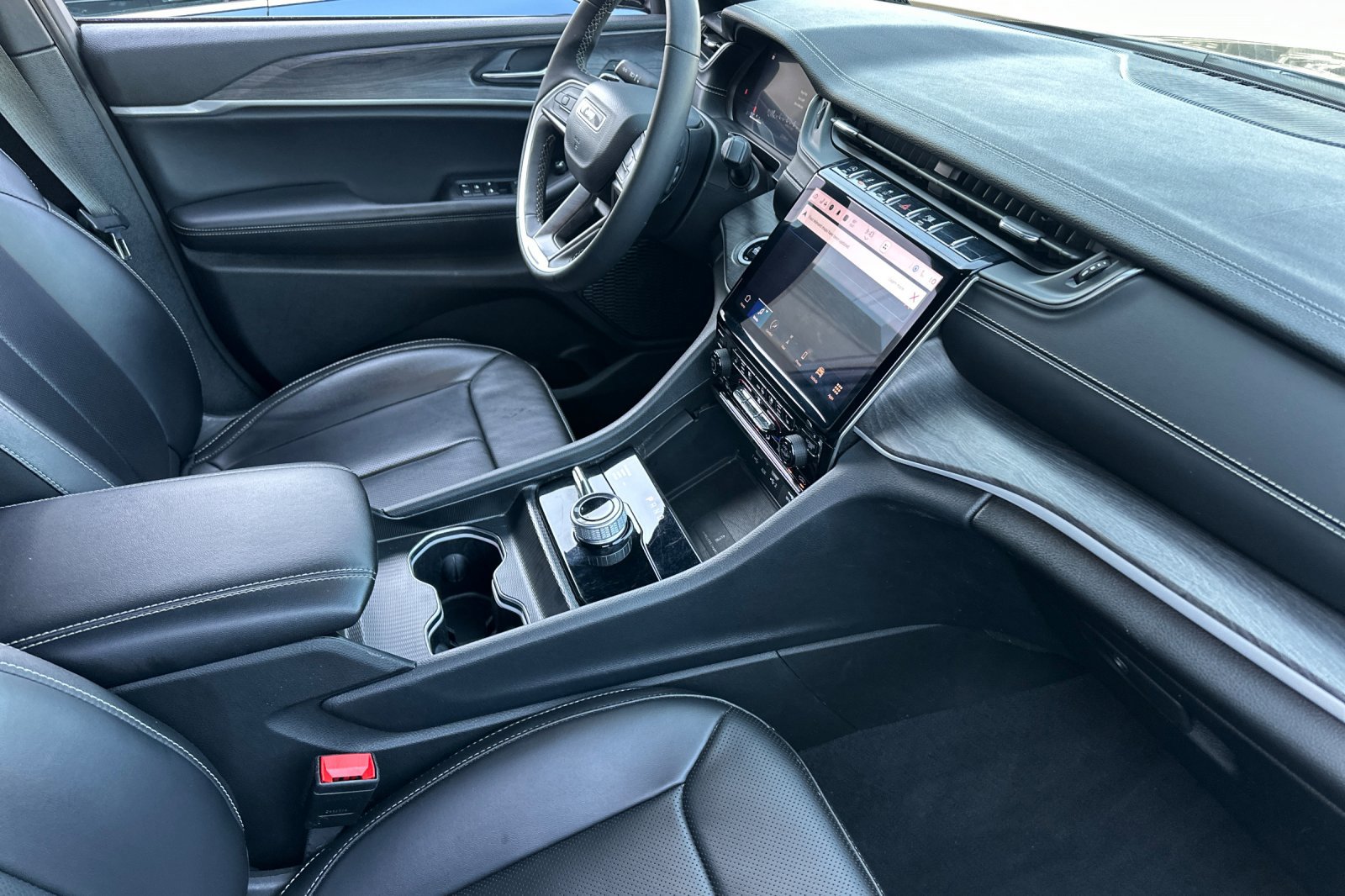 2024 Jeep Grand Cherokee Limited photo 15