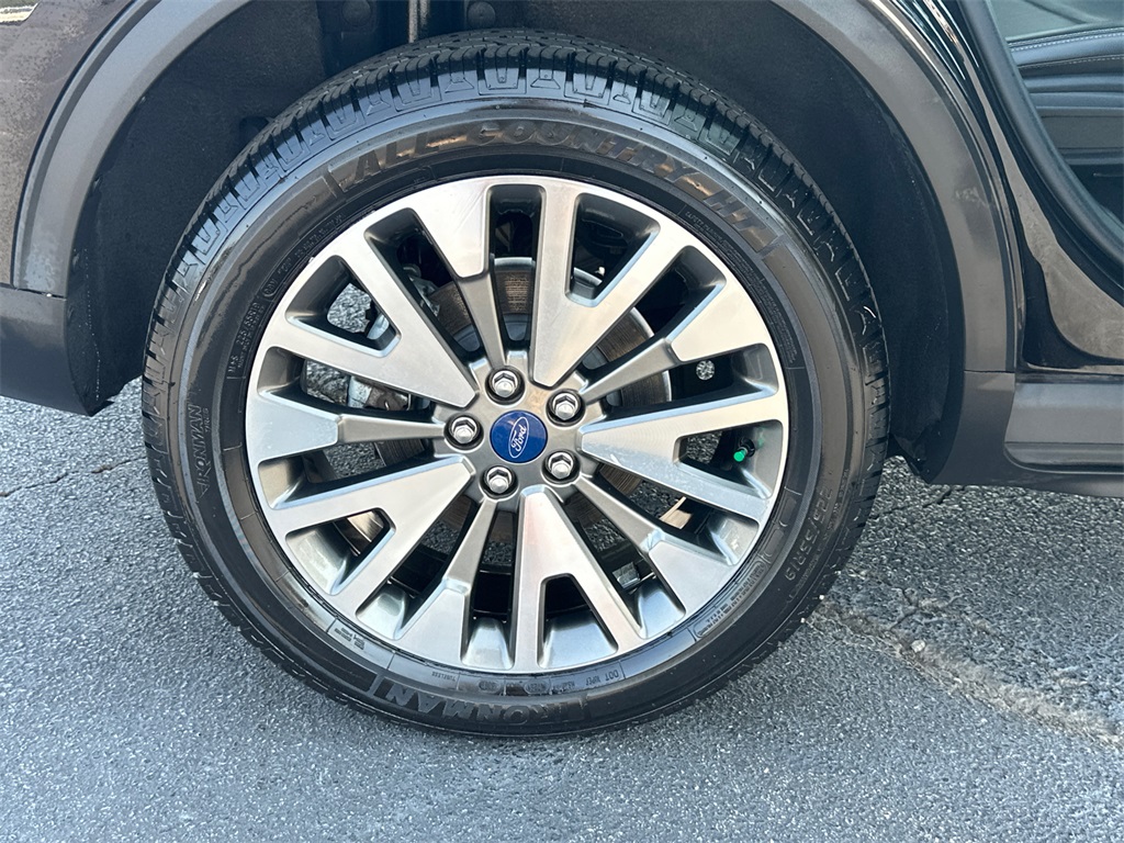 2021 Ford Escape Titanium photo 14