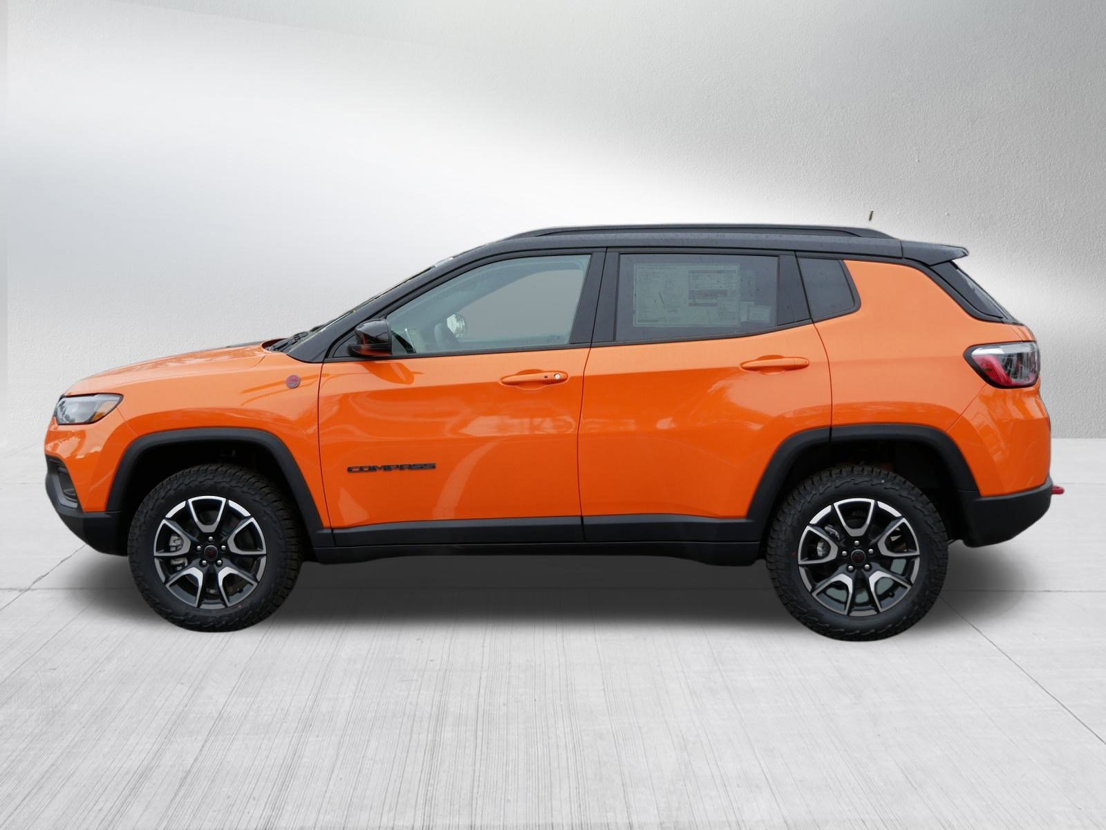 2026 Jeep Compass Trailhawk Sport photo 4