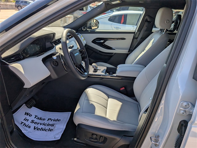 2026 Land Rover Range Rover Evoque S photo 7
