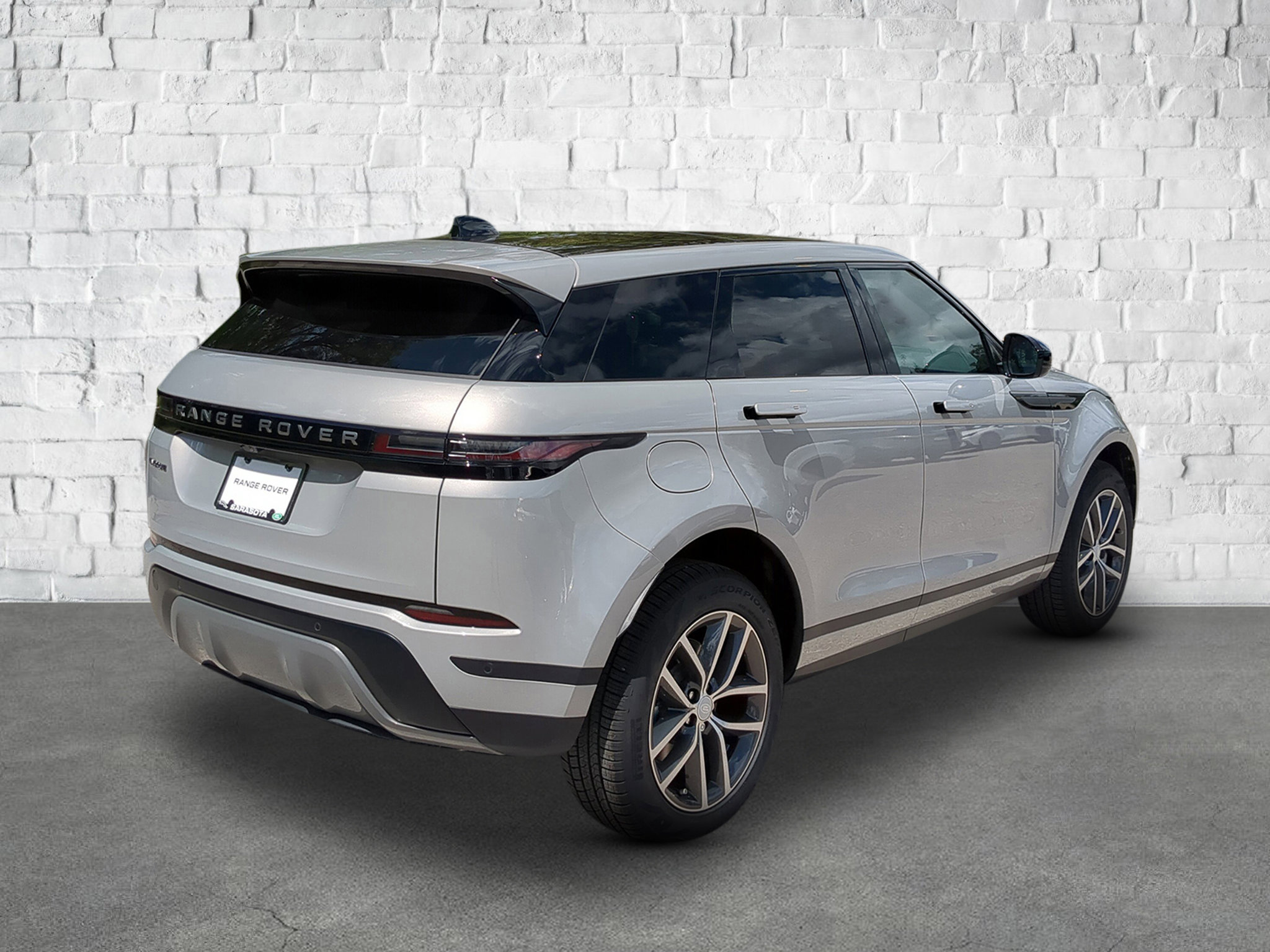 2026 Land Rover Range Rover Evoque S photo 4