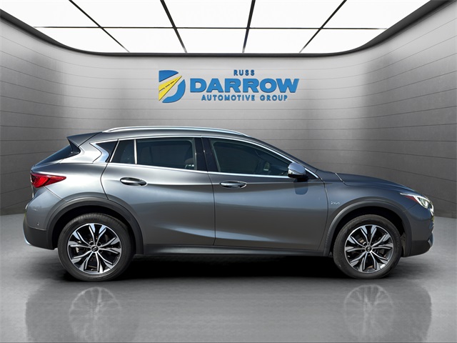 2018 Infiniti QX30 Premium photo 6