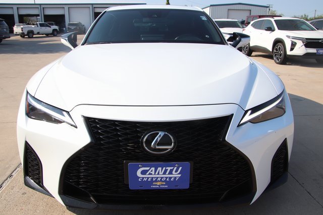 2024 Lexus IS 350 F SPORT photo 4