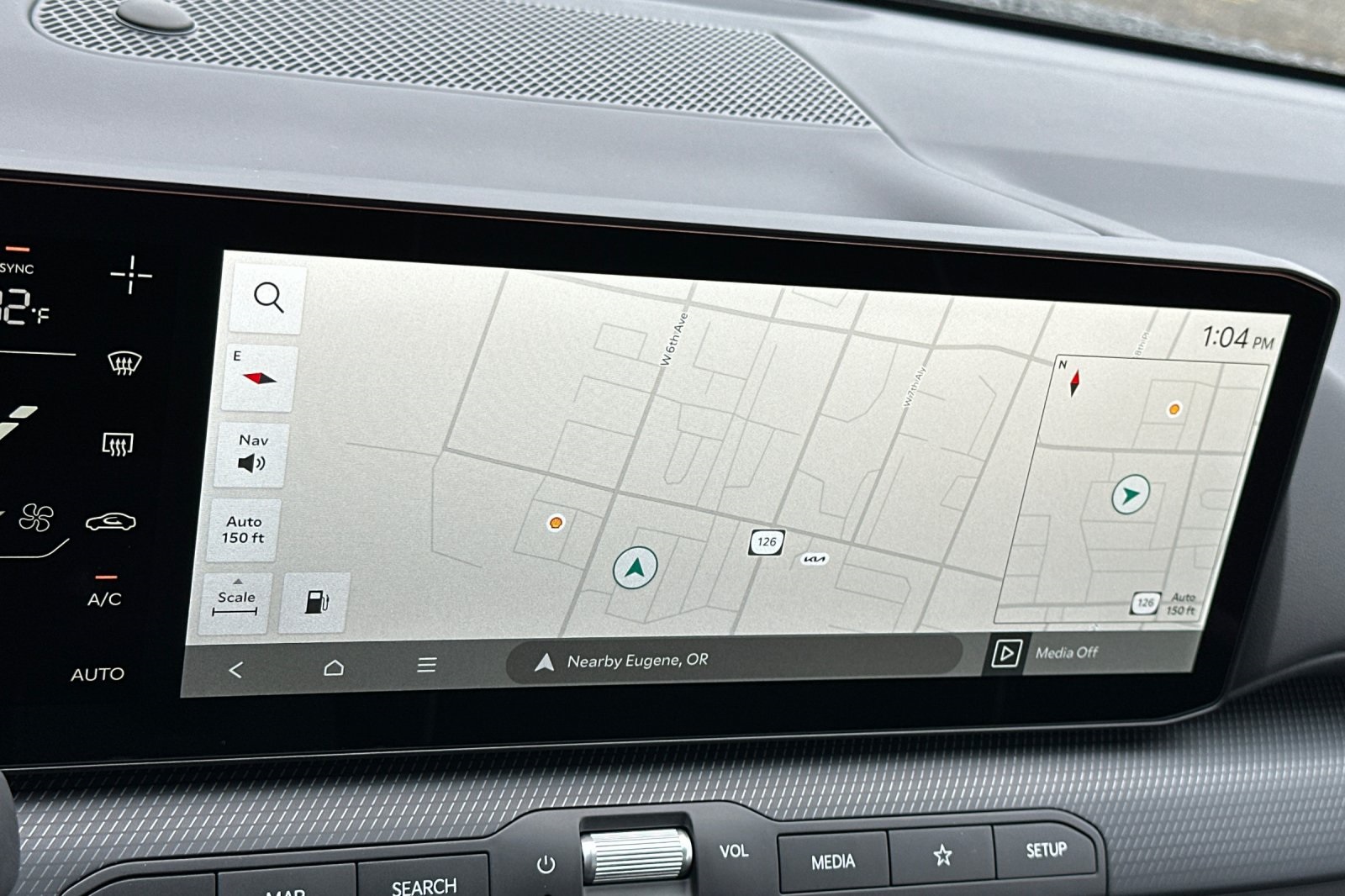 2025 Kia K4 GT-Line photo 13