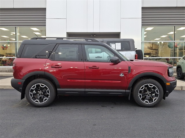 2025 Ford Bronco Sport Outer Banks's photo