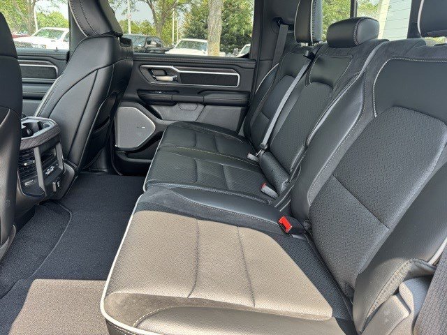 2026 Ram 1500 Laramie photo 32