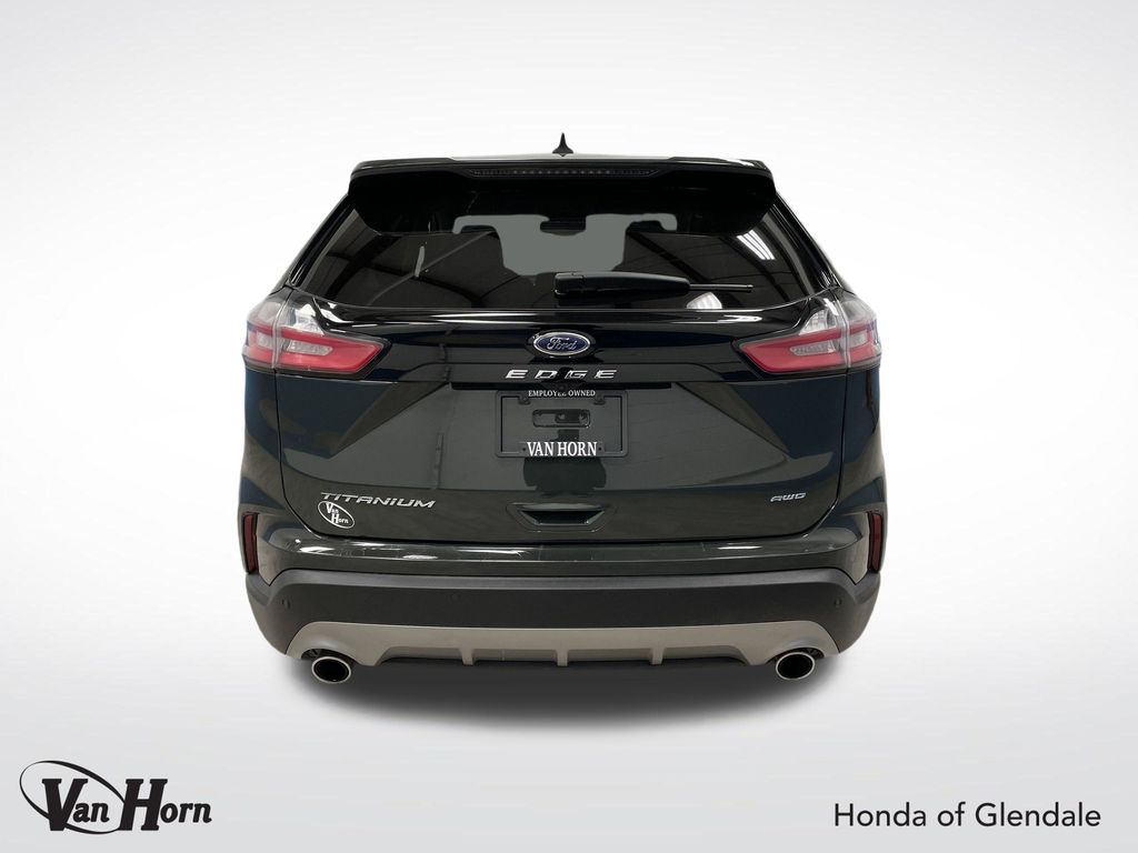 2024 Ford Edge Titanium photo 11