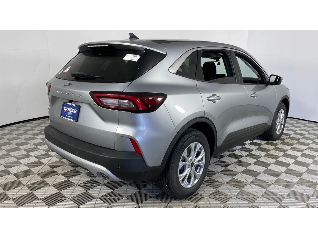 2024 Ford Escape Active photo 2
