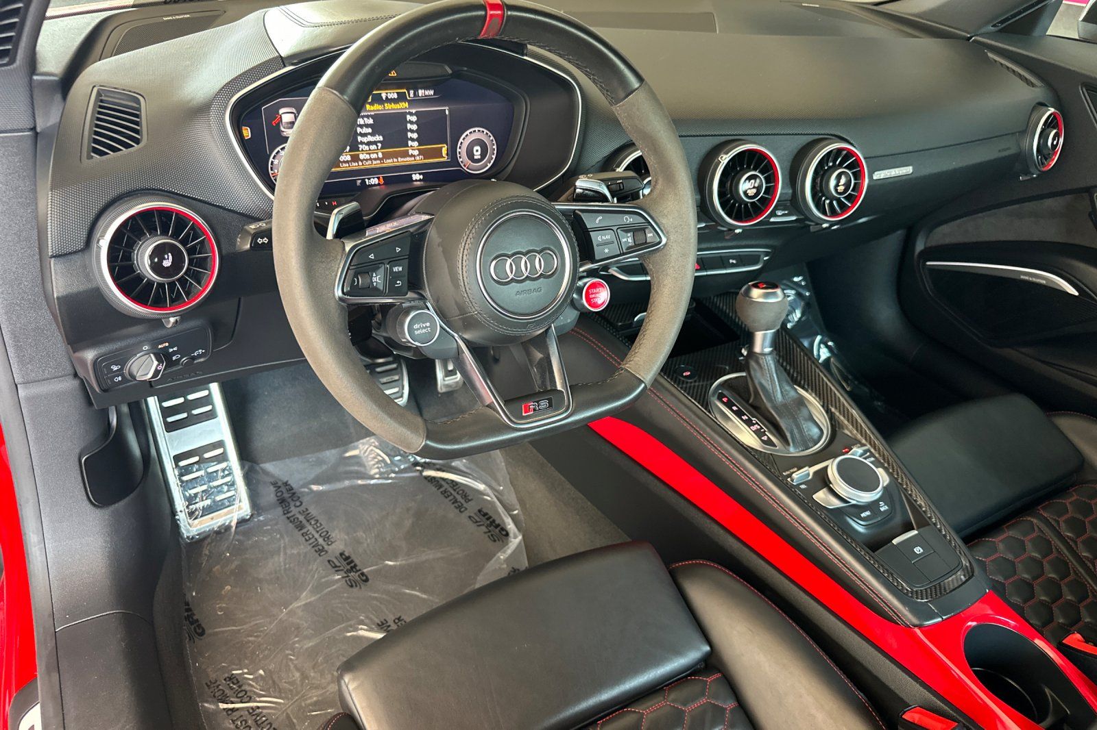 2019 Audi TT RS photo 12