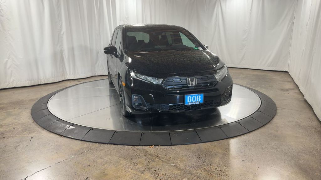 2026 Honda Odyssey photo 3