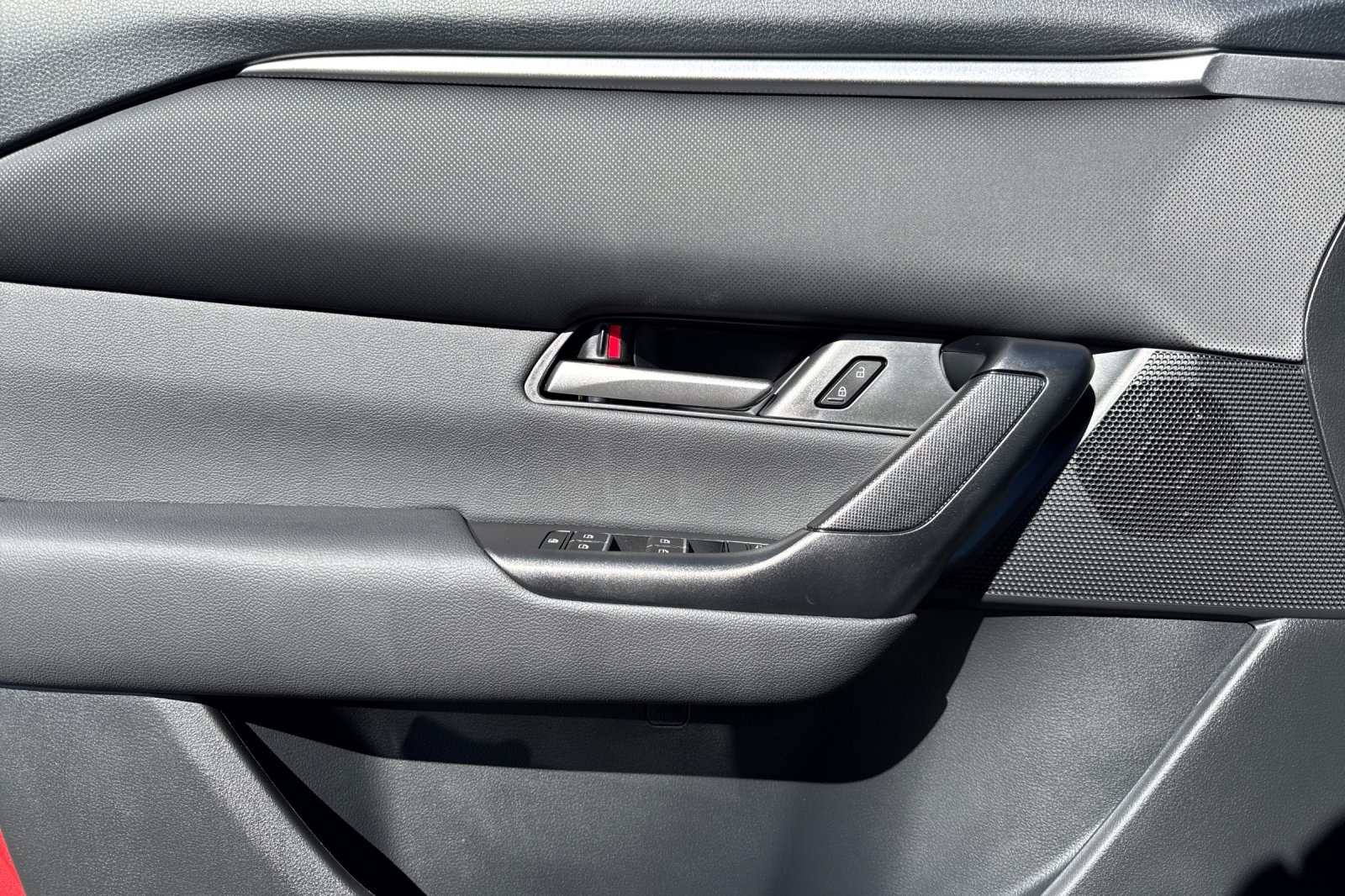 2025 Mazda CX-50 Preferred photo 4