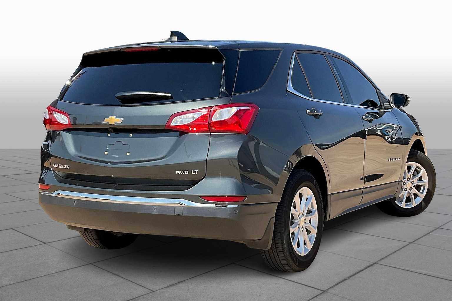 2018 Chevrolet Equinox LT photo 12