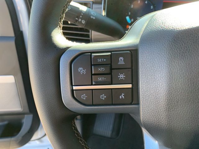 2025 Ford F-150 Lariat photo 19