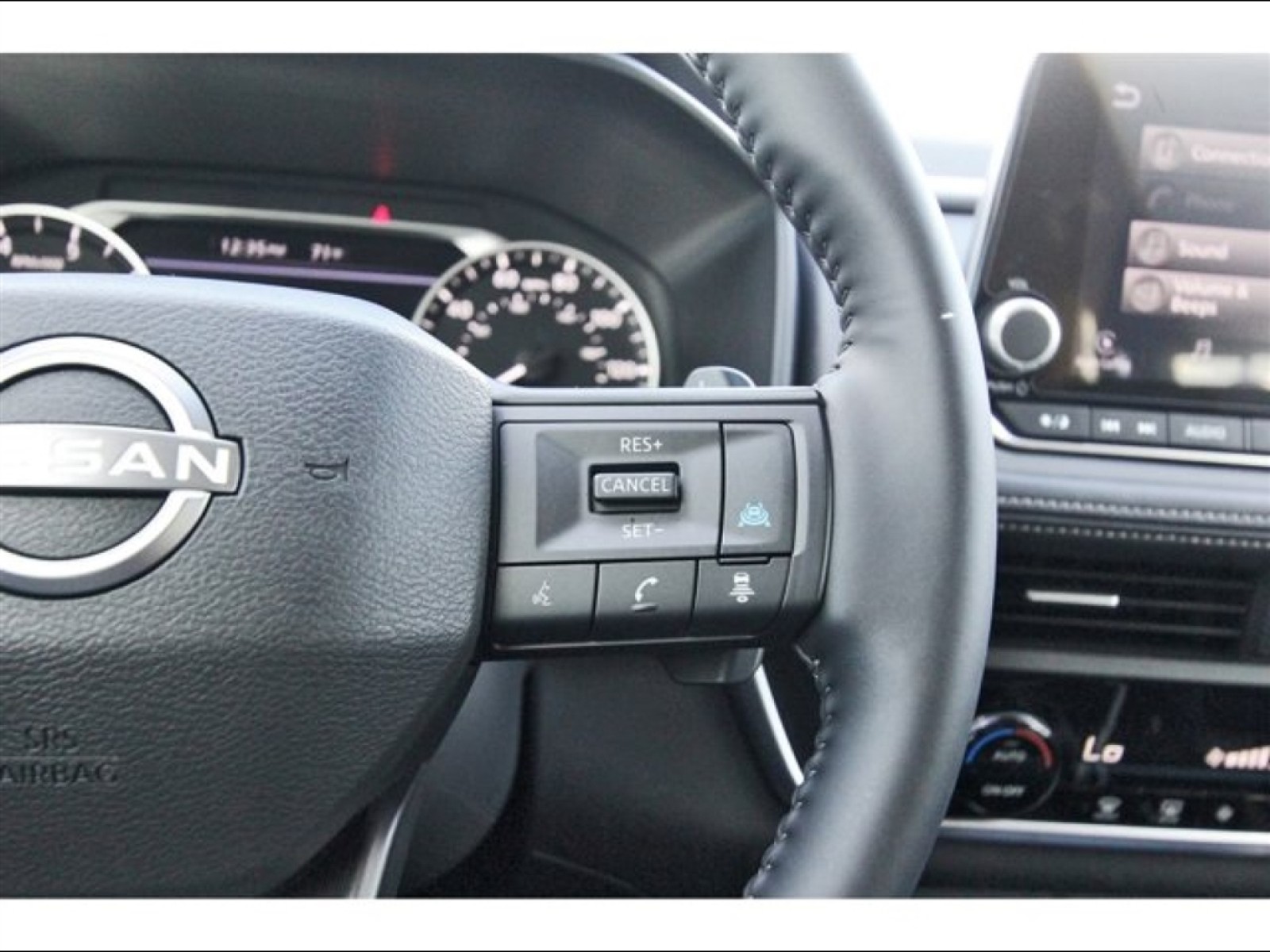 2025 Nissan Rogue SV Silver at Robbins Nissan