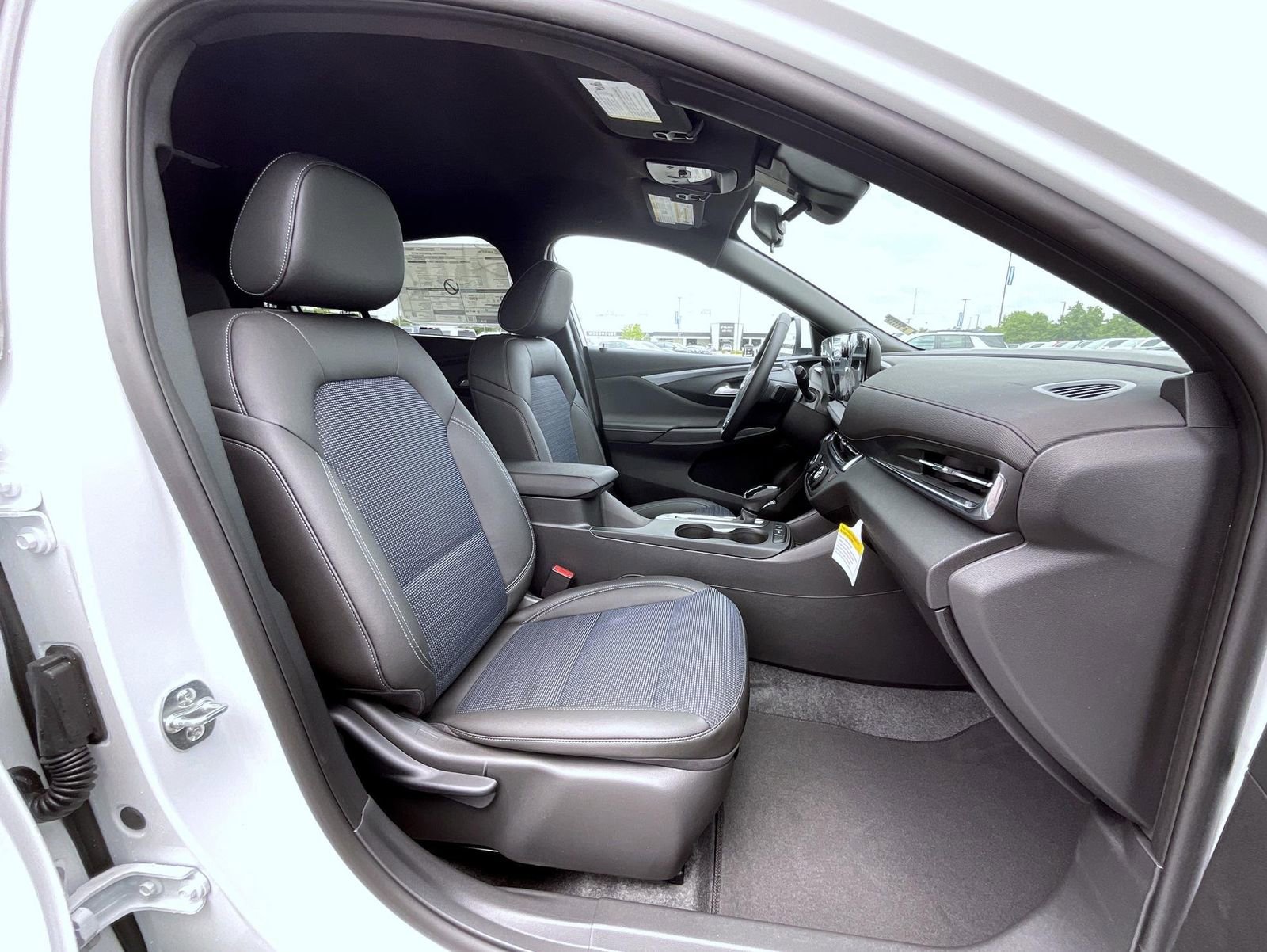 2025 Buick Envista Preferred photo 15