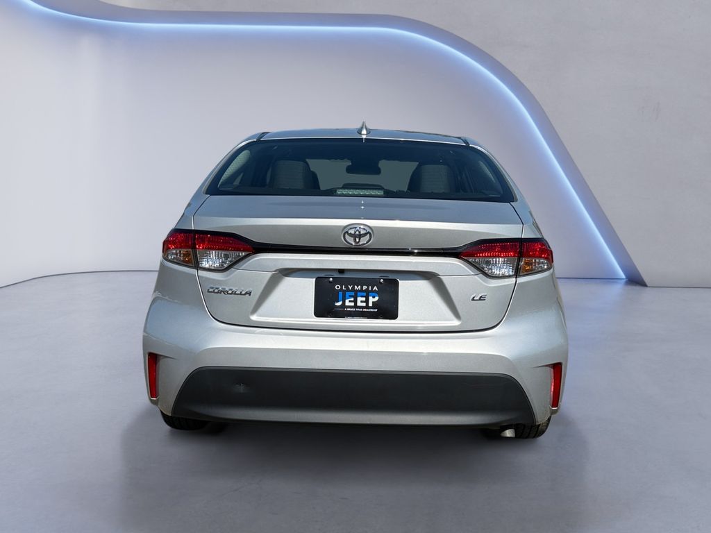 2024 Toyota Corolla LE photo 4