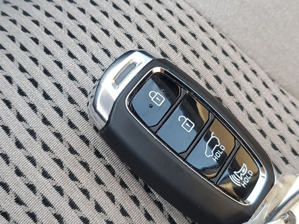 2019 Hyundai Santa Fe SEL Plus photo 31