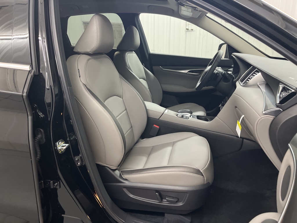 2025 Infiniti QX50 Luxe photo 34