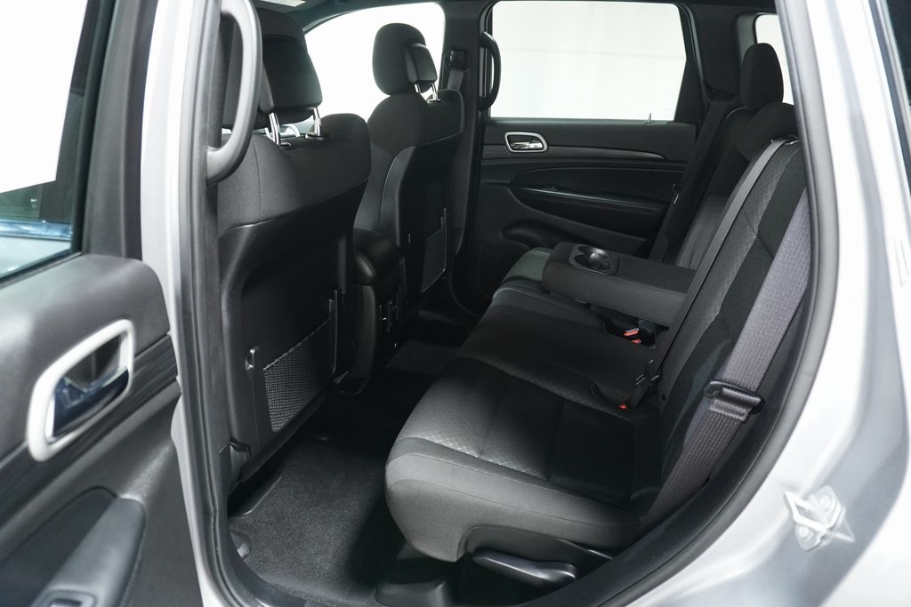 2021 Jeep Grand Cherokee Laredo E photo 11