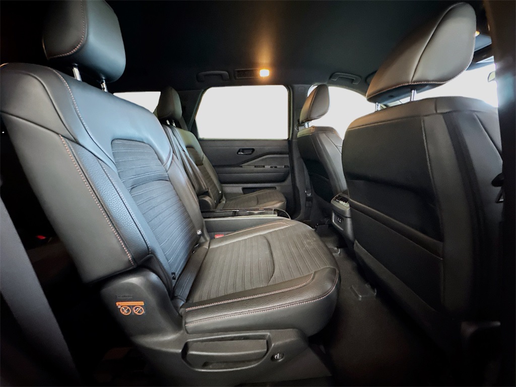 2023 Nissan Pathfinder Rock Creek photo 14