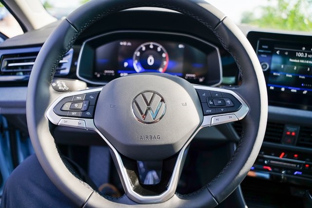 2025 Volkswagen Jetta 1.5T SE photo 13