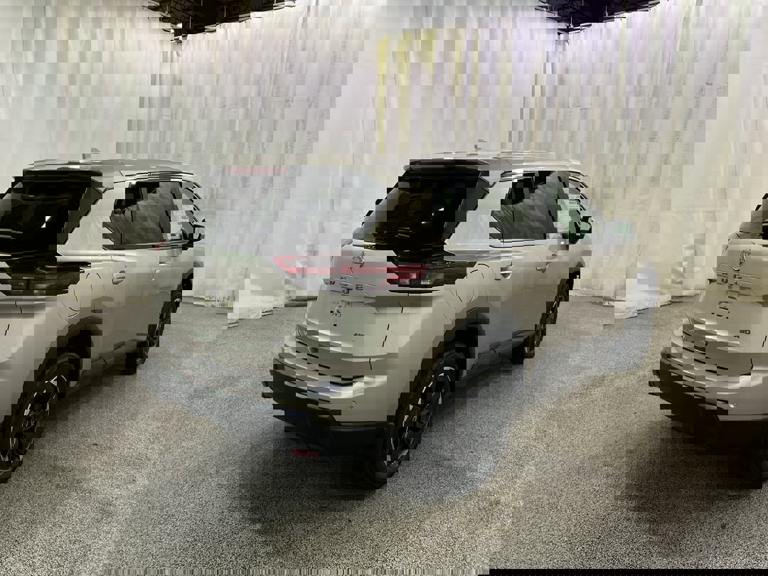 2026 Nissan Rogue SV photo 3