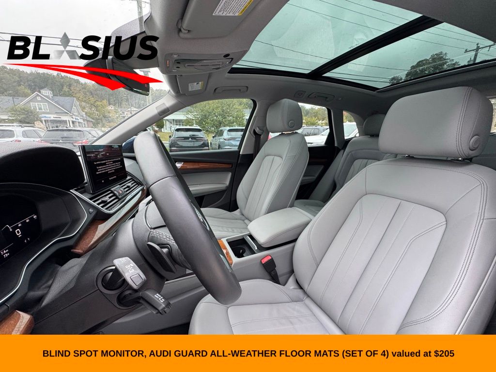 2022 Audi Q5 45 S line Premium photo 5
