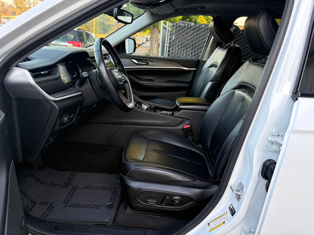 2022 Jeep Grand Cherokee Limited photo 15