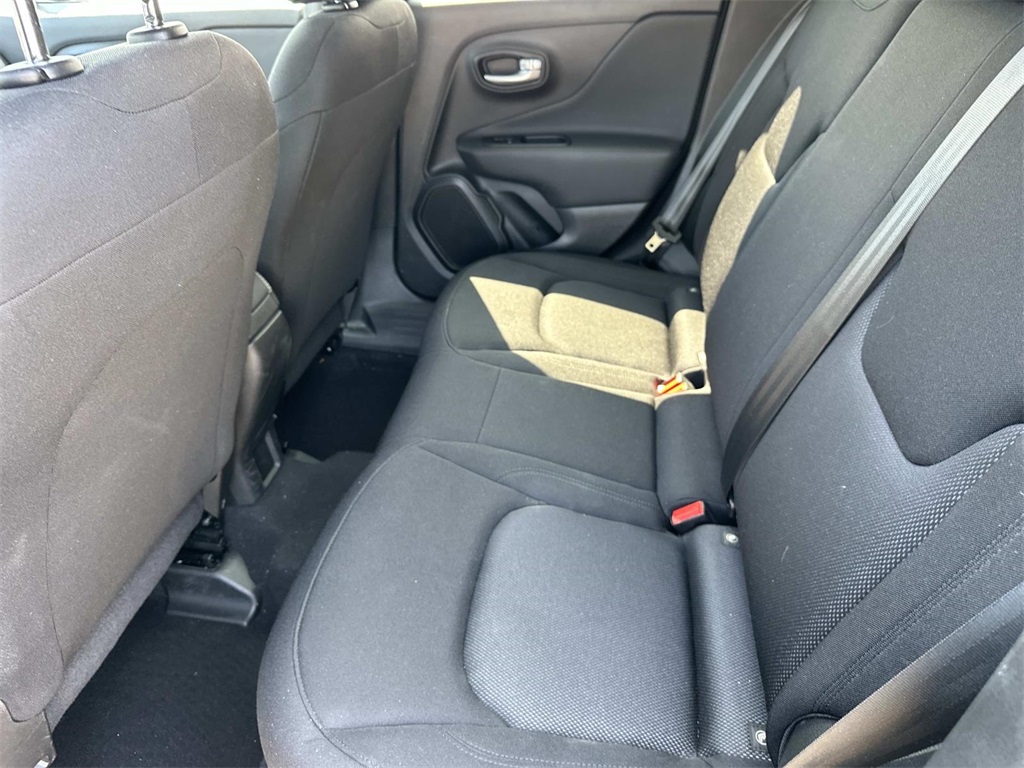 2023 Jeep Renegade Latitude photo 13