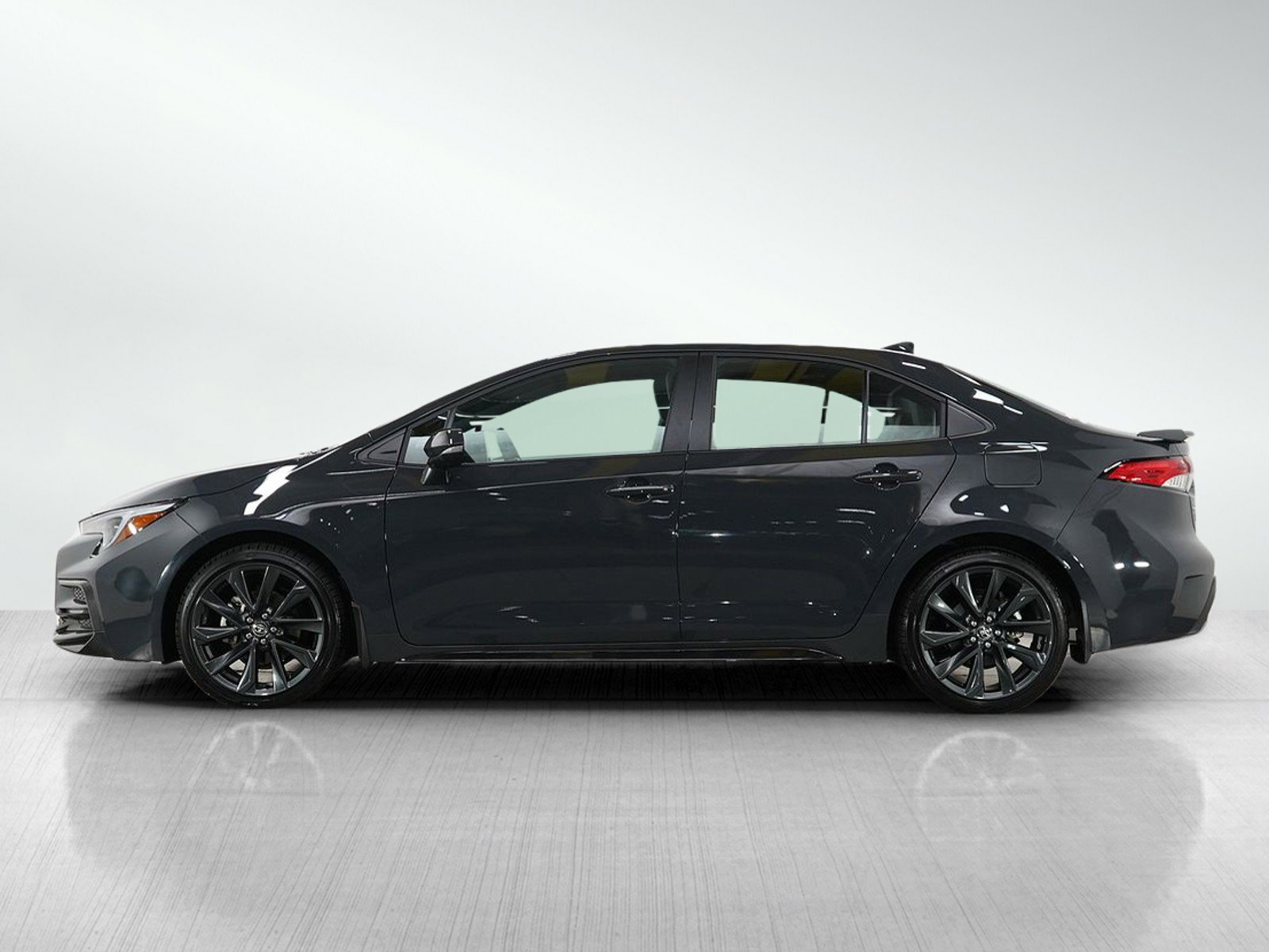 Used 2025 Toyota Corolla SE with VIN 5YFS4MCEXSP231332 for sale in Bloomington, Minnesota