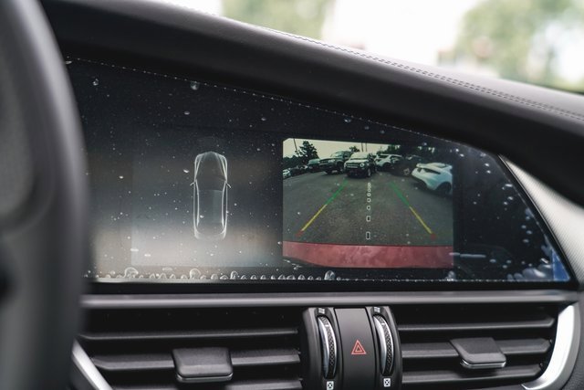 2025 Alfa Romeo Giulia Base photo 28