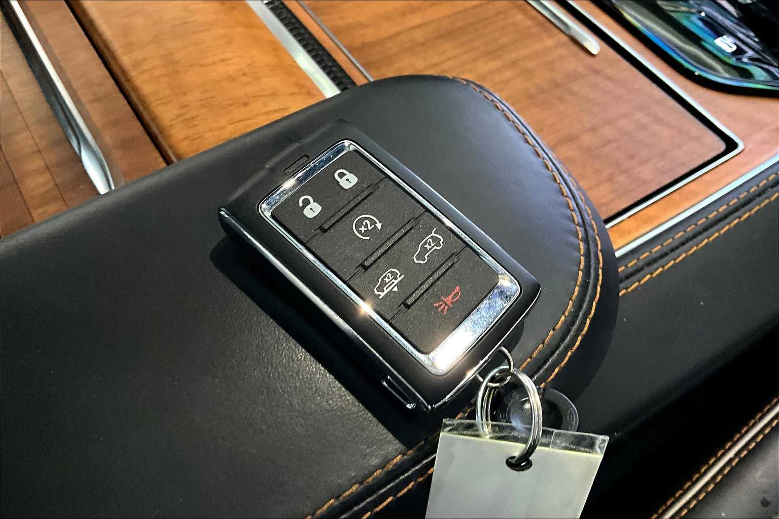 2024 Jeep Grand Wagoneer L III photo 13
