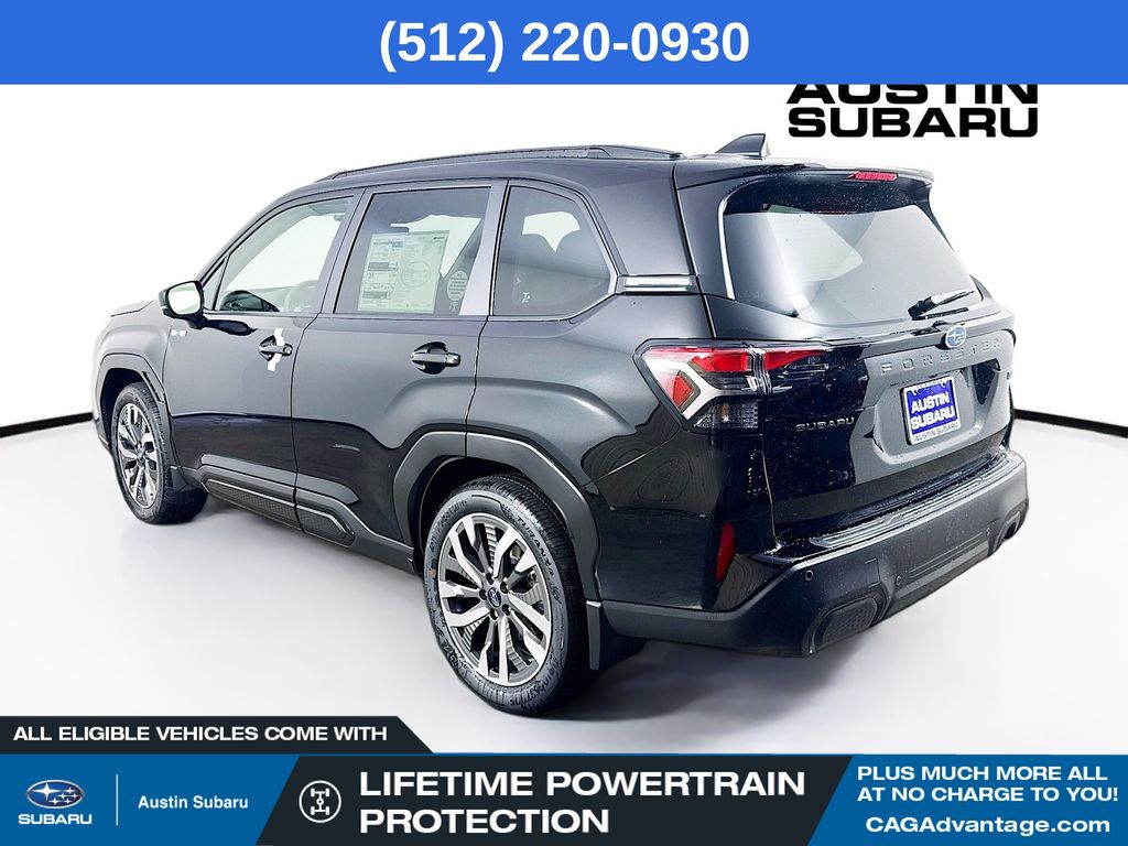 2025 Subaru Forester Touring photo 5