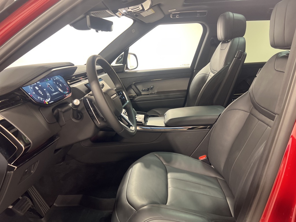 2025 Land Rover Range Rover Sport SE photo 11