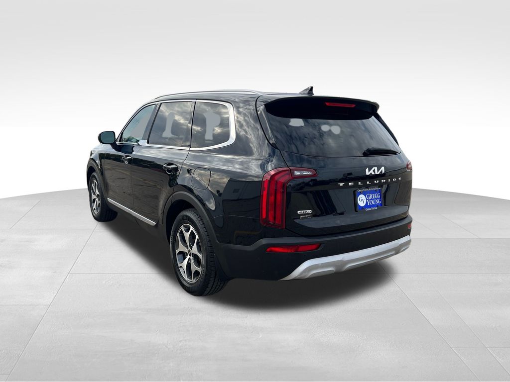 2022 Kia Telluride EX photo 3