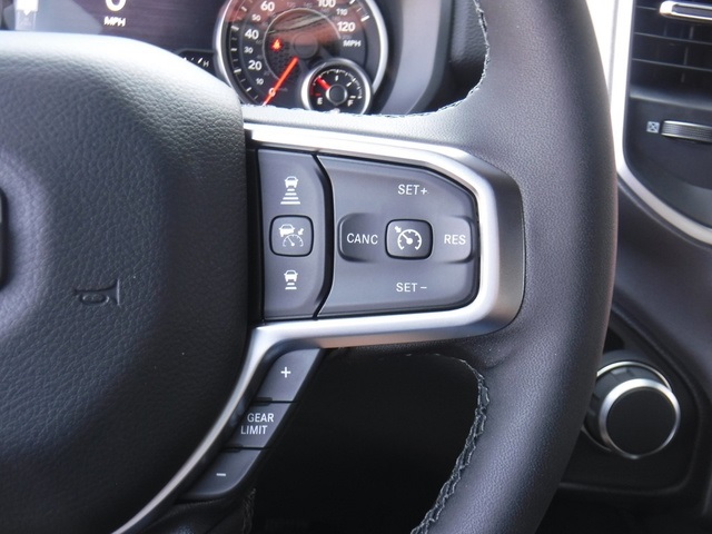 2025 Ram 1500 Big Horn photo 28