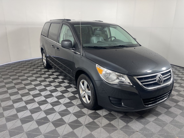 2011 Volkswagen Routan SE photo 6