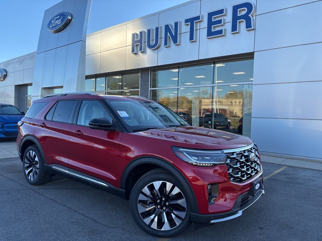 2026 Ford Explorer Platinum's photo