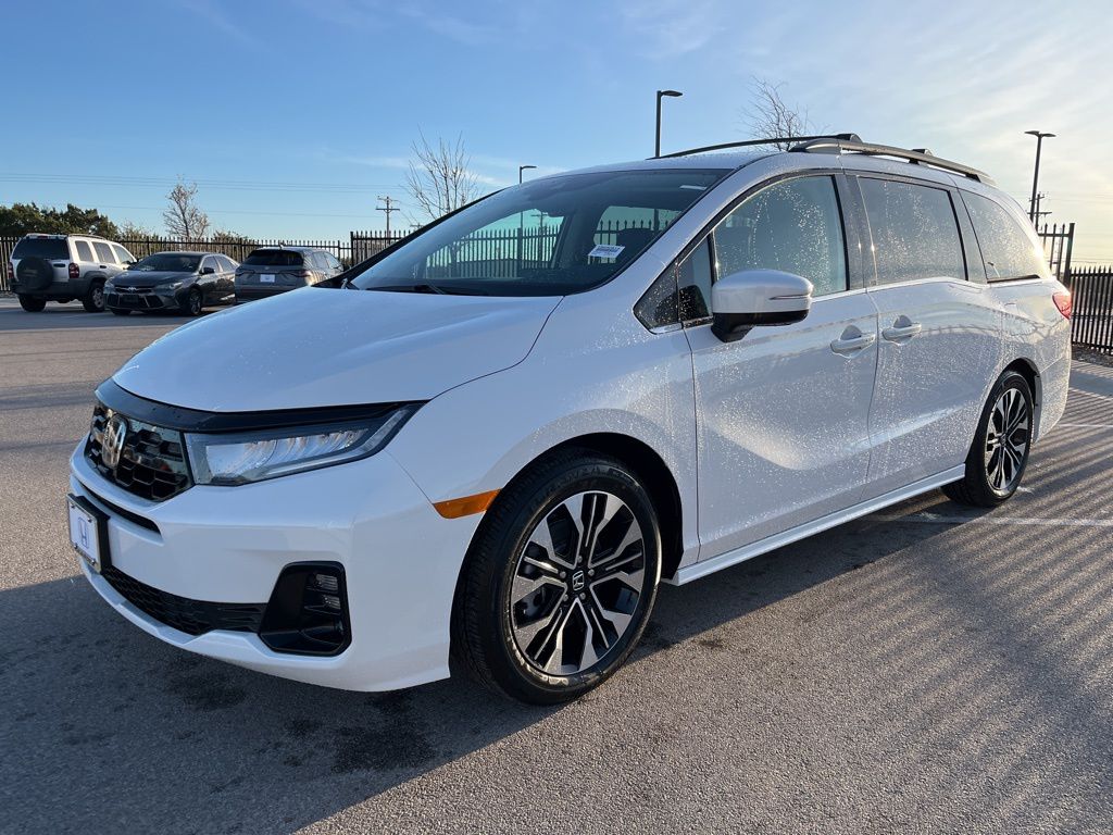 2026 Honda Odyssey Elite's photo